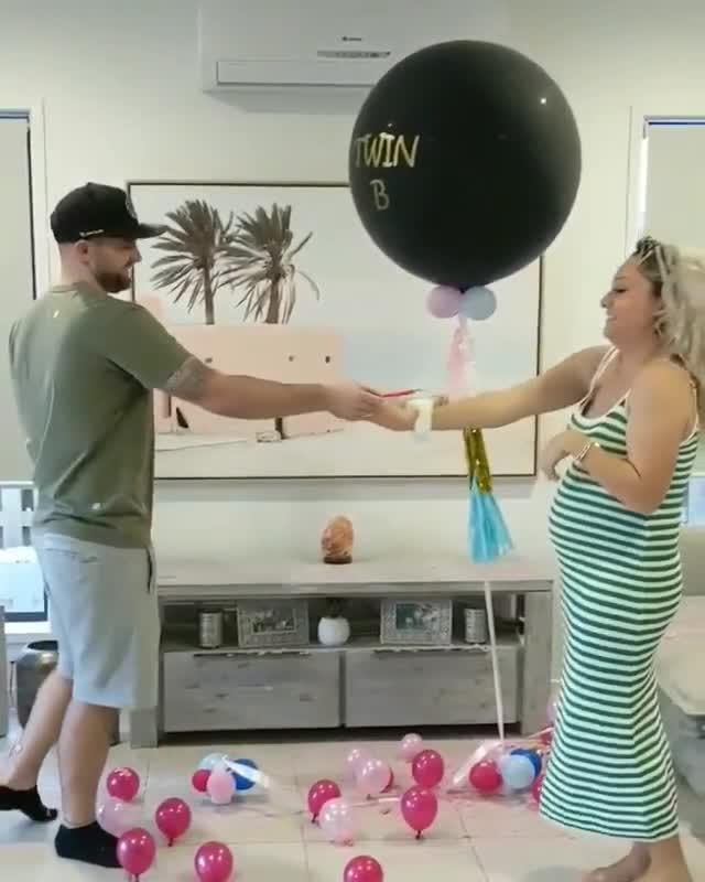 Couple Reveals Gender of Twins by Bursting Two Balloons - Poke My Heart